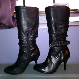 New without tag black Gianni Bini  leather boots
